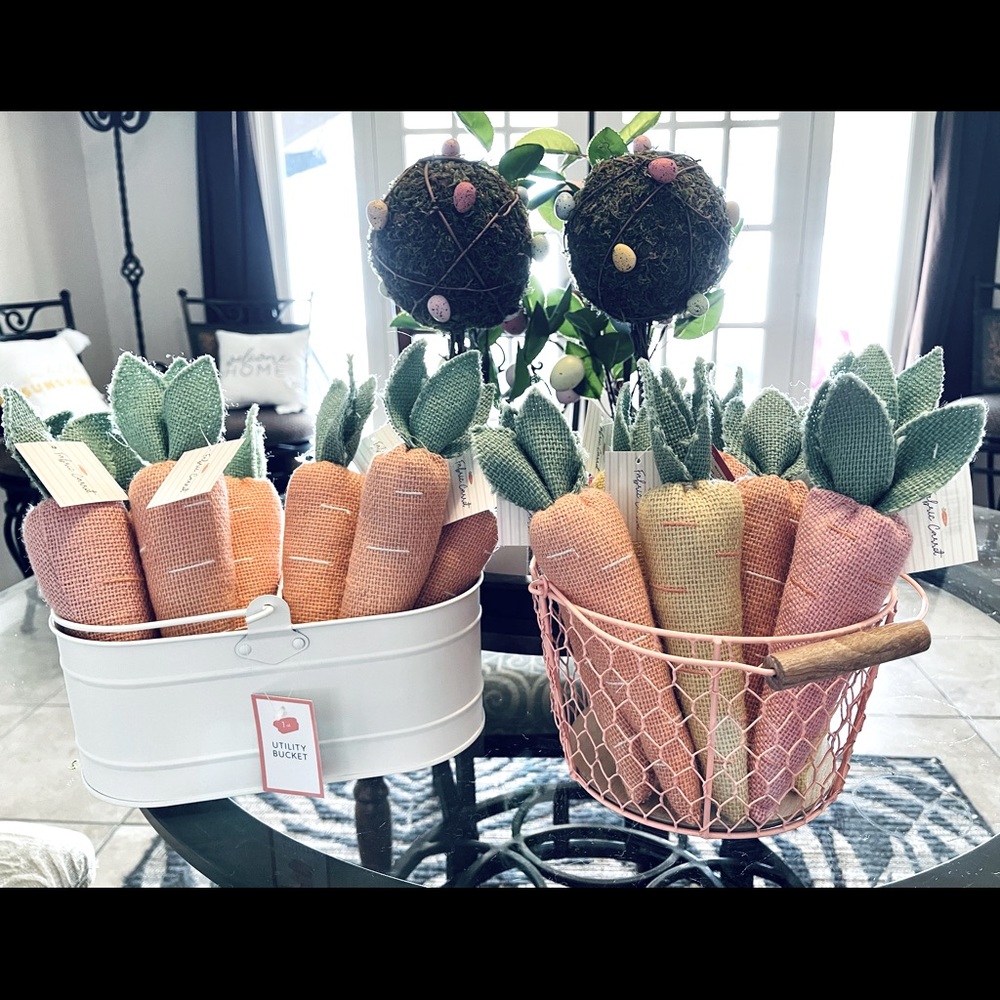 Set of 3 Farmhouse Fabric Easter Carrots